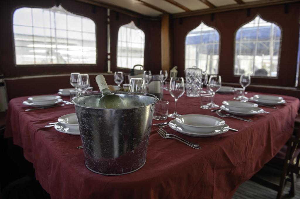 Tersane IV Vincitore 4 Hotel Di Bruno Barbieri ปาแลร์โม ภายนอก รูปภาพ